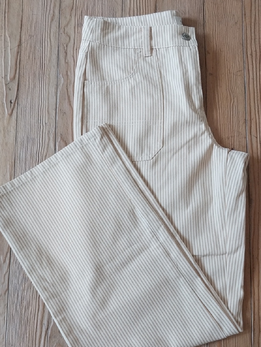 Wide Leg Stripe Jeans - Cream Pinstripe
